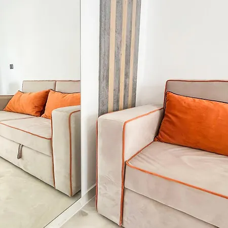 1 Bedroom 1119 غوليم